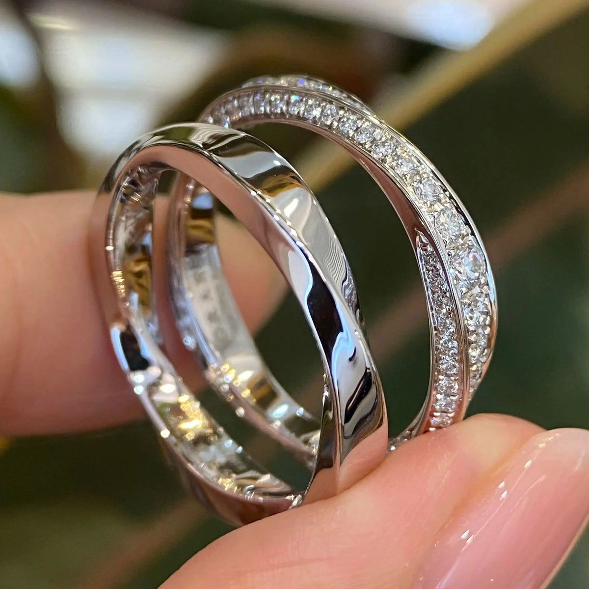 Spiral Fashion Women's Ring S925 Silver High Quality Bright Inlaid Moissanite Shining French Luxury Charming Festival Gift