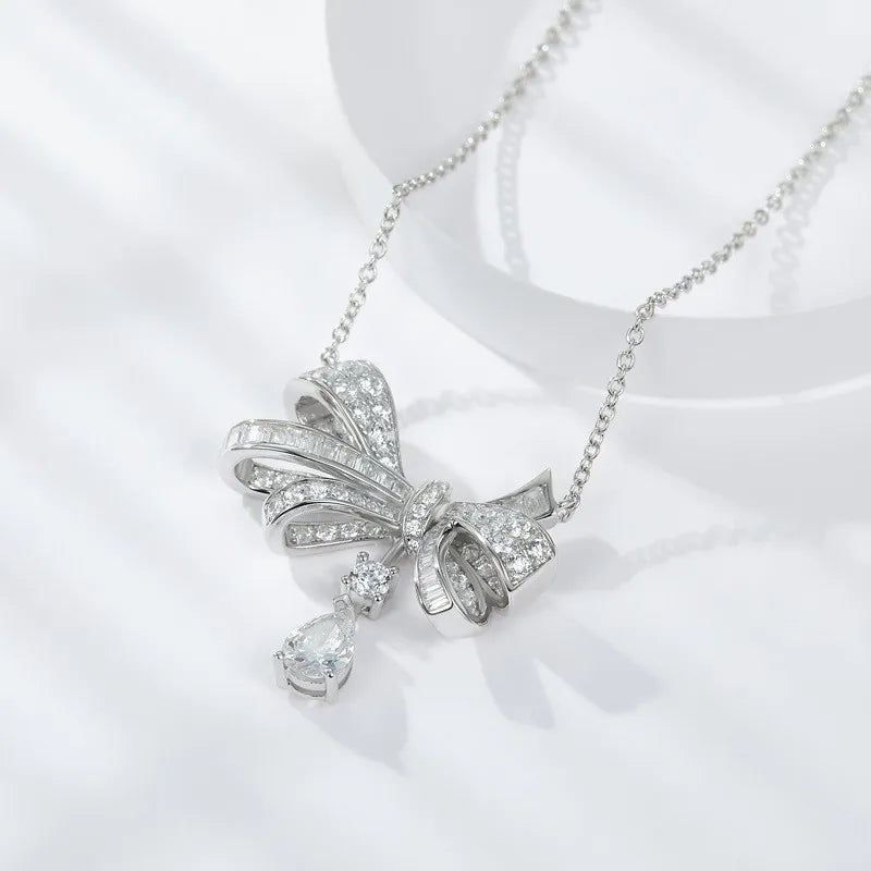 Follow Cloud 5*7MM 1CT D Color VVS1 Fancy Bowknot Created Moissanite Pendent Necklace for Women 925 Sterling Silver Jewelry Gift