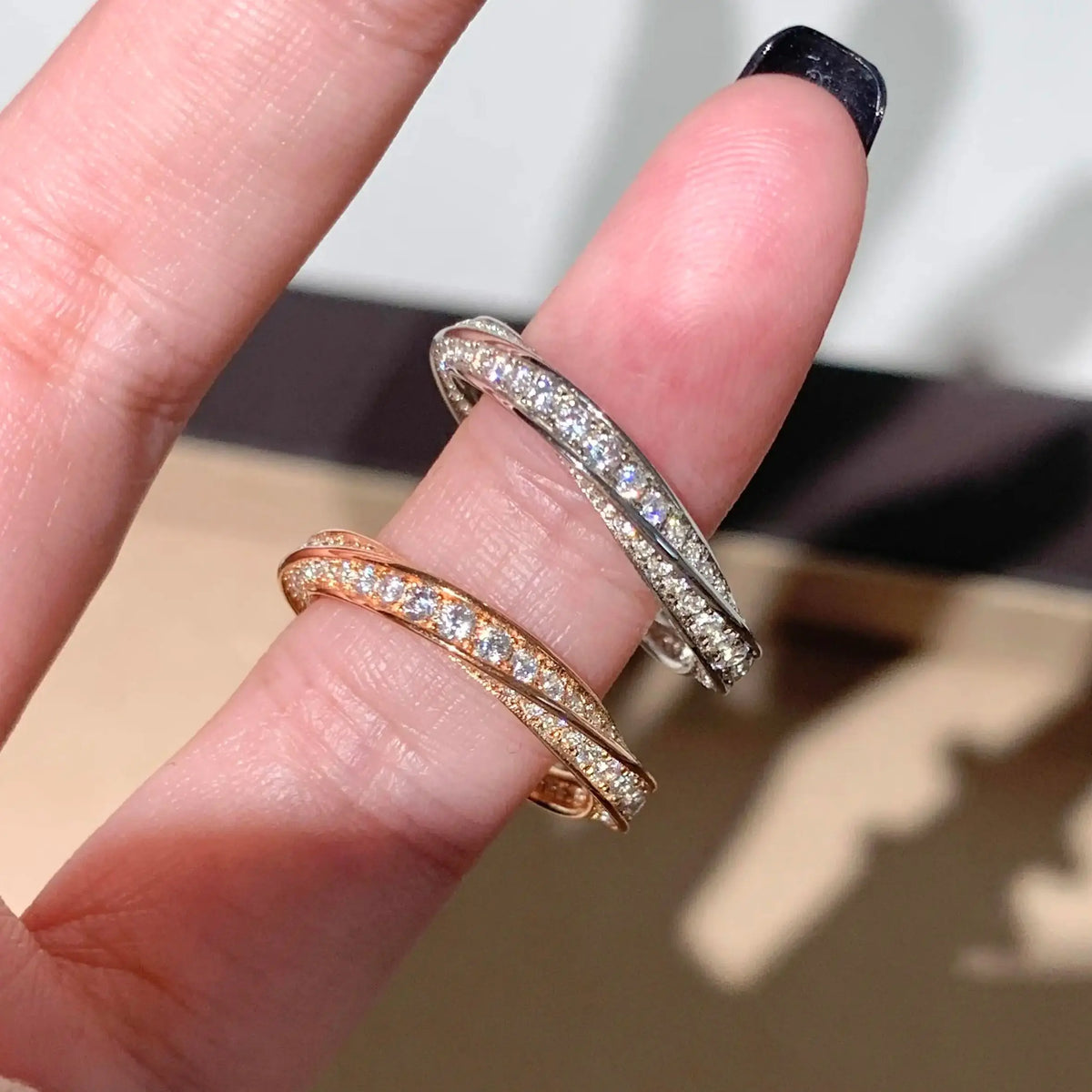 Spiral Fashion Women's Ring S925 Silver High Quality Bright Inlaid Moissanite Shining French Luxury Charming Festival Gift