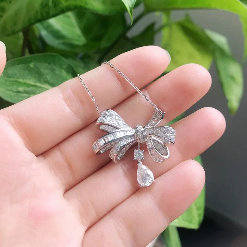 Follow Cloud 5*7MM 1CT D Color VVS1 Fancy Bowknot Created Moissanite Pendent Necklace for Women 925 Sterling Silver Jewelry Gift