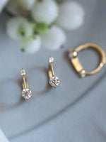 925 Sterling Silver Earrings With Sparkling Zircon, Featuring A Minimalist Design That Highlights A Woman Noble Temperament