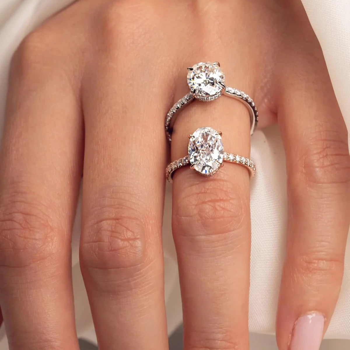 Shiny Oval Moissanite Ring 2ct Laboratory Diamond 18K Gold Plated S925 Silver Women Wedding Engagement Jewelry with Certificate