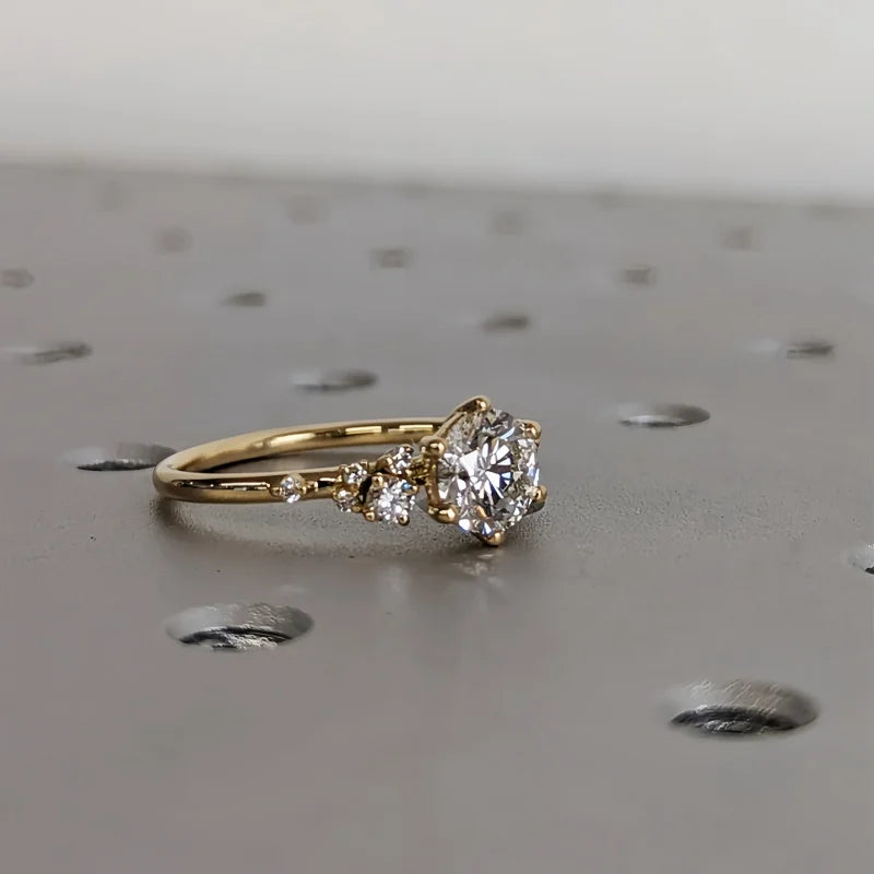 S925 sterling silver moissanite engagement ring, inlaid with 1 carat round moissanite, jewelry gift for women, GIA packaging